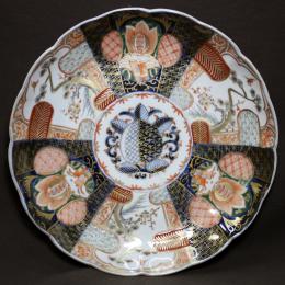 鶴に松梅図赤絵染付9寸大皿　/440