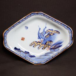 松に鶴図染付変形皿　/560