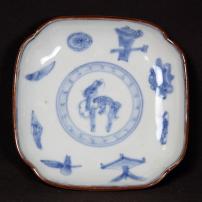 麒麟図染付変形皿　/570