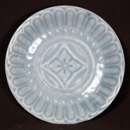 青磁菊型染付小皿　/2157