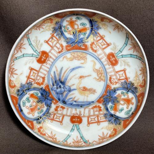 鷺に宝尽くし図赤絵染付小皿 /1639│埼玉県熊谷市のの骨董品専門店