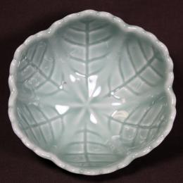 葉図青磁小鉢　/340