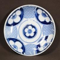 梅図印判小皿　/2221