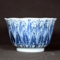 古伊万里よろけ紋向付　/303