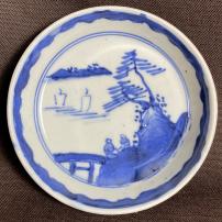 山水図染付豆皿　/392